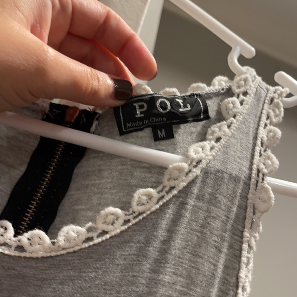 POL blouse - Picture 3 of 4
